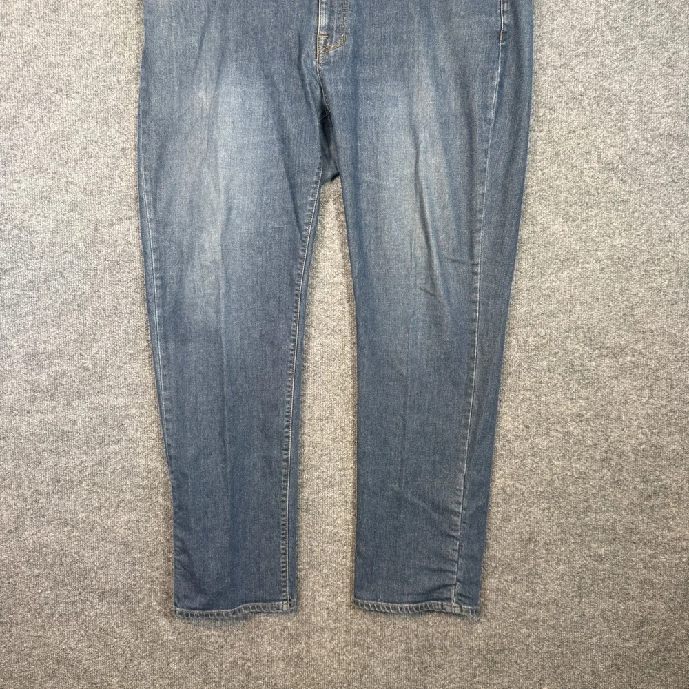 Mountain Hardwear Jeans Mens 38x32 Blue Straight Leg Stretch Outdoor Denim Pants